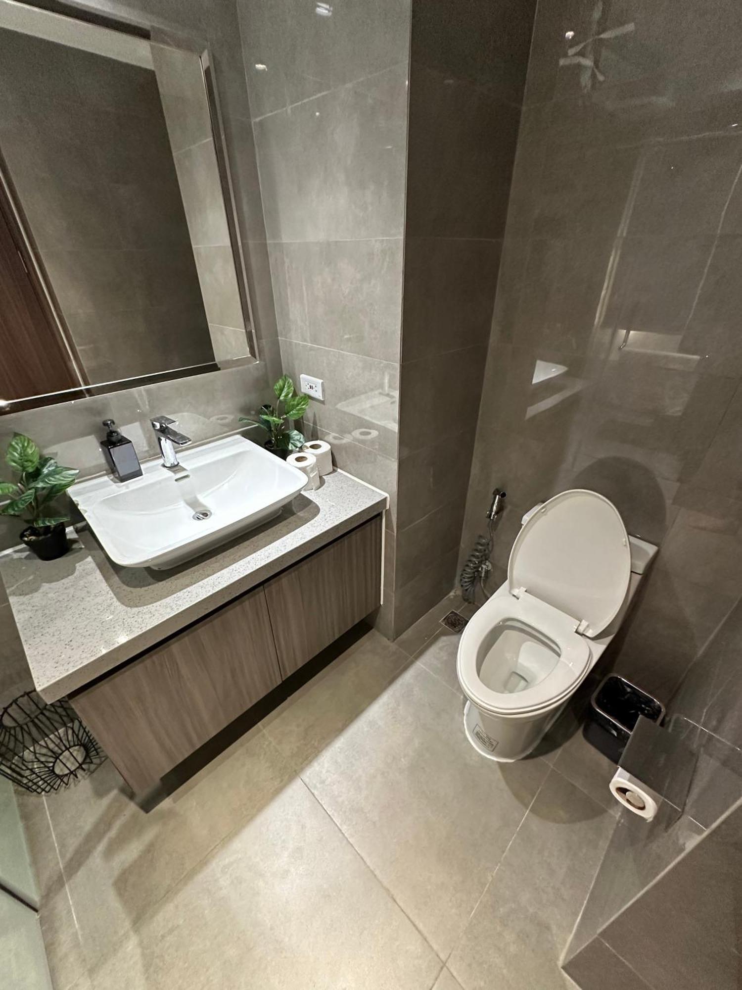 Luxury Penthouse Near Of Dreams Airport Okada Solaire Casino2